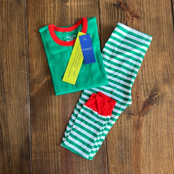 NWT Holiday Pajama Set - Picture 1 of 5